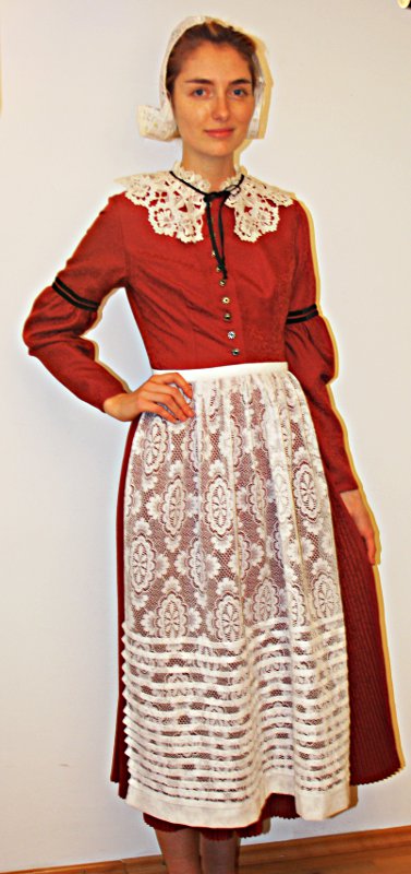 belgium traditional dress